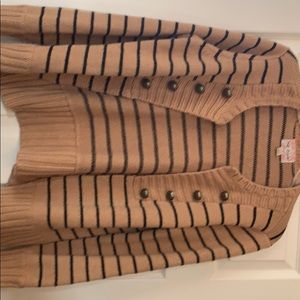 Sweater with buttons